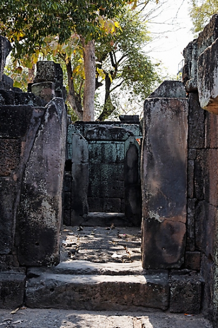 04-Prasat Sa Kamphaeng Yai-062